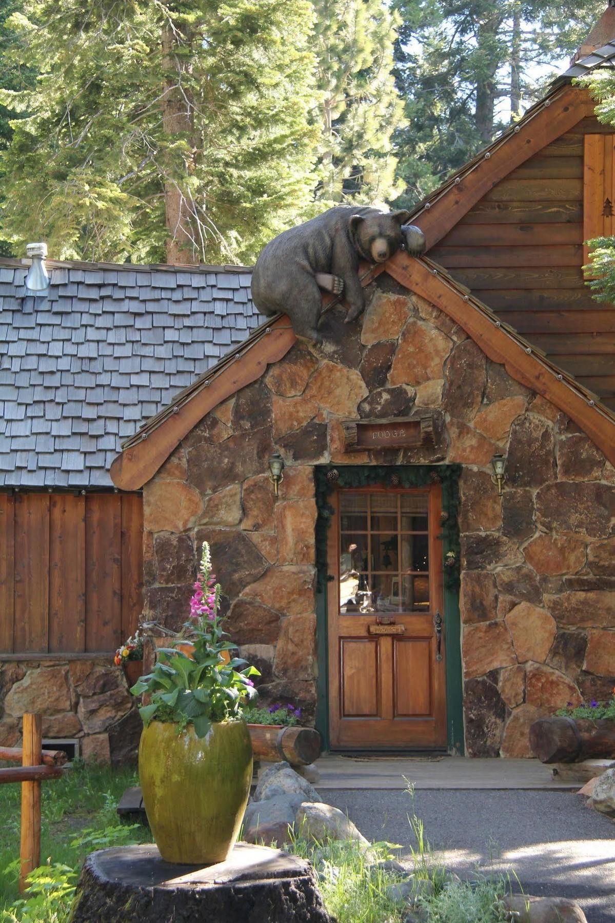 At Tahoe (adults Only) Bed & Breakfast 3*